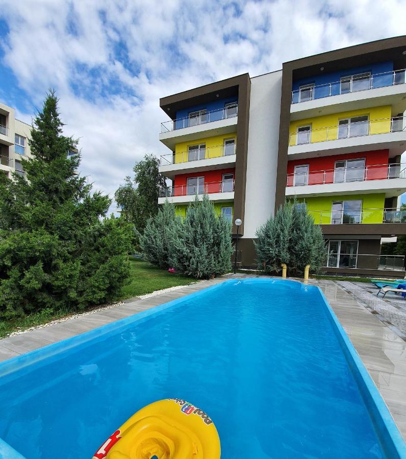 Portobella Airport Aparthotel - Self Check In Otopeni Exterior photo