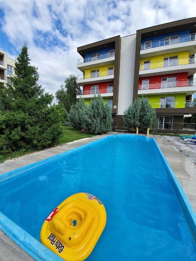 Portobella Airport Aparthotel - Self Check In Otopeni Exterior photo